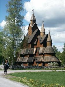 Tyhle kostelíky najdete v celém Norsku, jsou skoro tisíc let staré